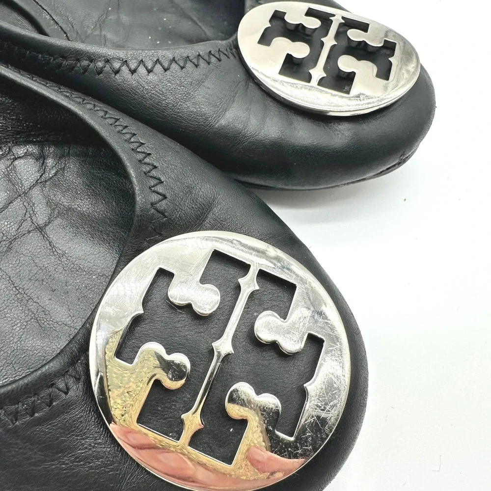 Tory Burch Reva Black Leather Ballet Flats Silver Logo Medallion Size 9.5